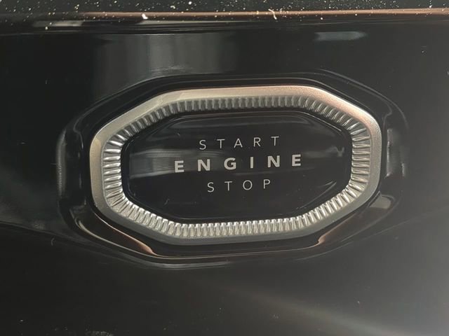 New 2026 Jeep Grand Cherokee L Limited w/ Luxury Tech Group II RWD image 38