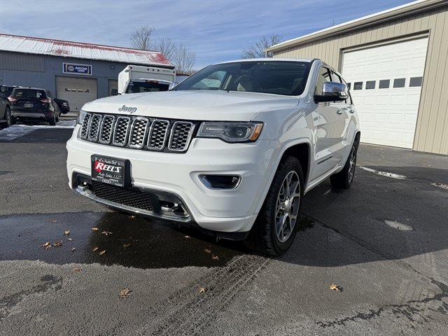 Used 2020 Jeep Grand Cherokee Overland image 1