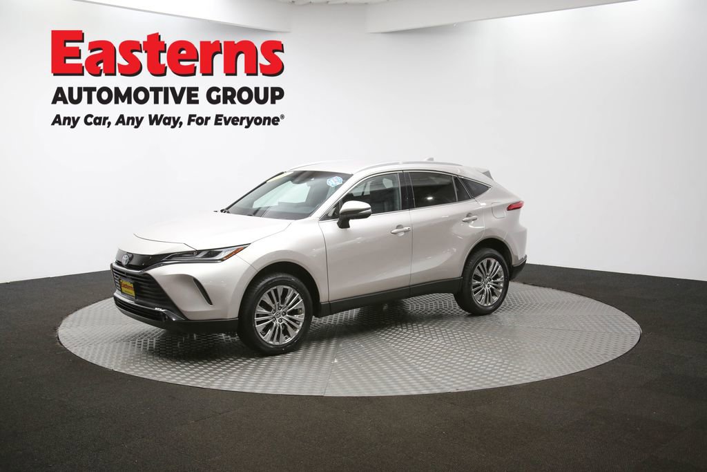 Used 2023 Toyota Venza Limited image 52