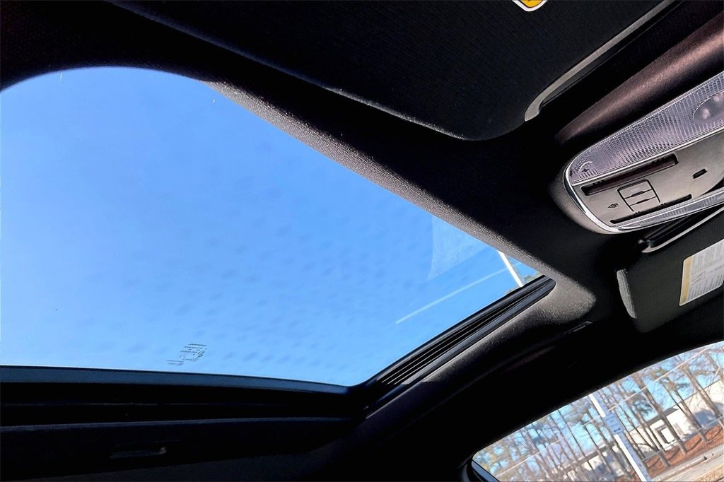 Used 2023 Dodge Charger R/T w/ Plus Group image 22