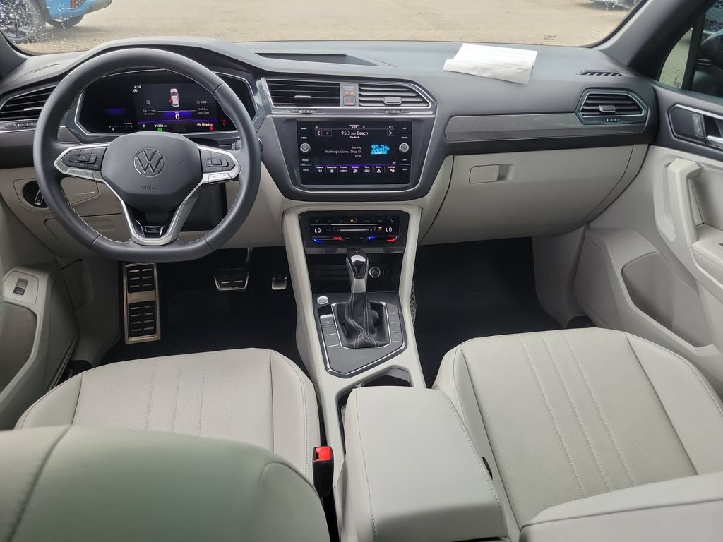 Certified 2023 Volkswagen Tiguan SE R-Line FWD image 3
