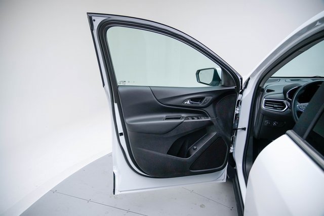 Used 2024 Chevrolet Equinox LT image 23