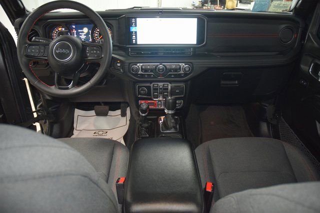 Used 2024 Jeep Wrangler Rubicon w/ Convenience Group image 27