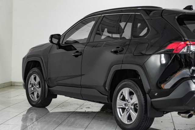 Used 2022 Toyota RAV4 XLE AWD/4WD image 56