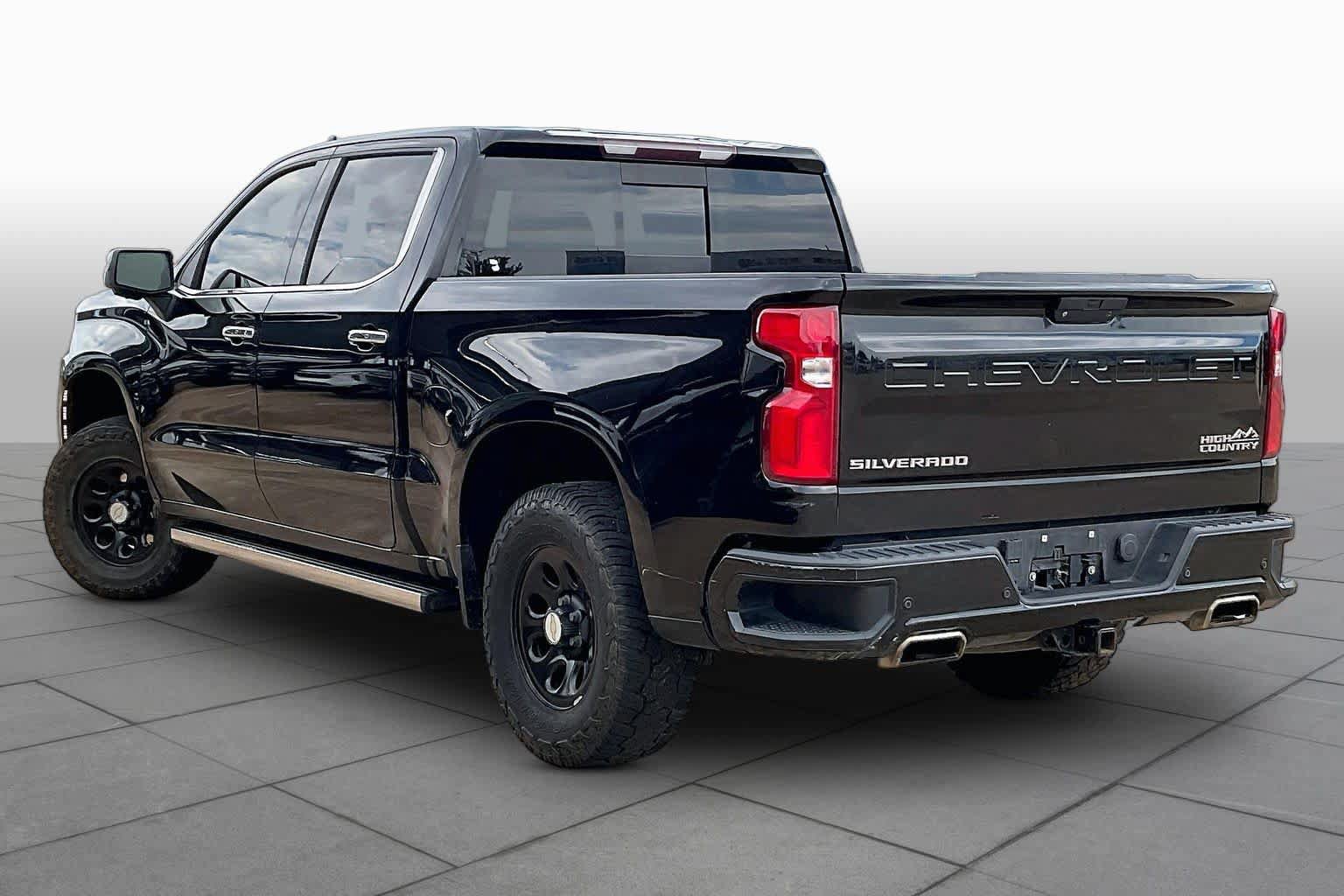 Used 2019 Chevrolet Silverado 1500 High Country w/ Trailer Camera Package AWD/4WD image 12