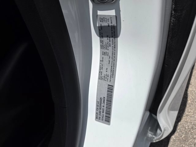 New 2027 Chrysler Pacifica Select FWD image 17