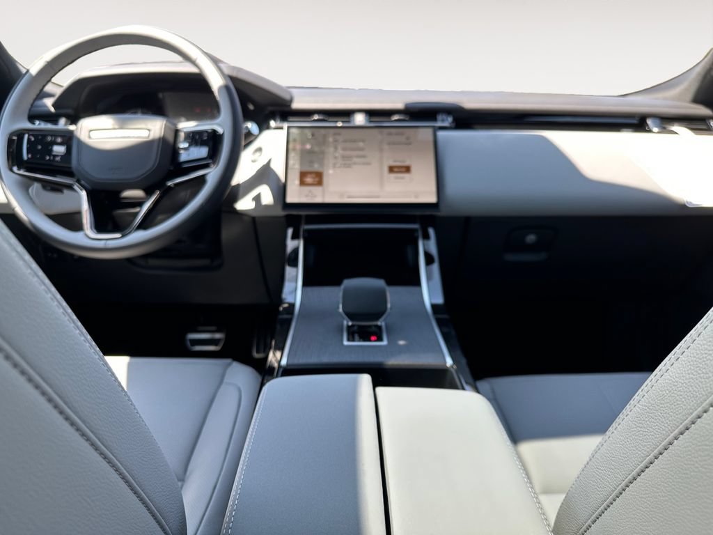 New 2026 Land Rover Range Rover Velar Dynamic SE AWD/4WD image 11