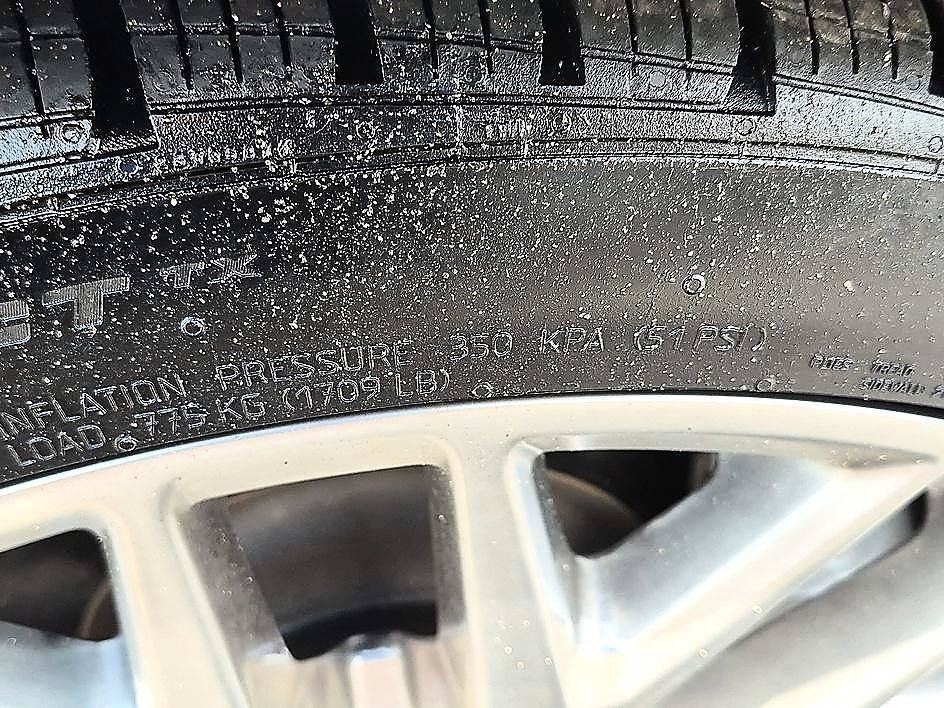 Used 2024 Ford Mustang GT Premium RWD image 11