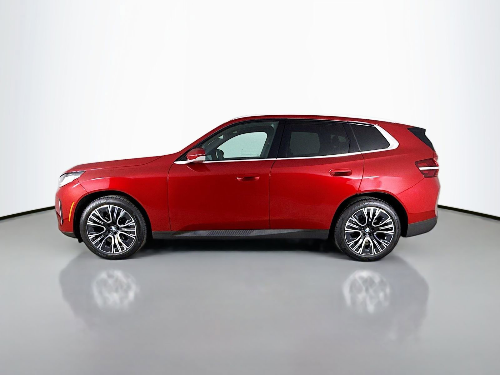 Used 2025 BMW X3 xDrive30i w/ Convenience Package image 4