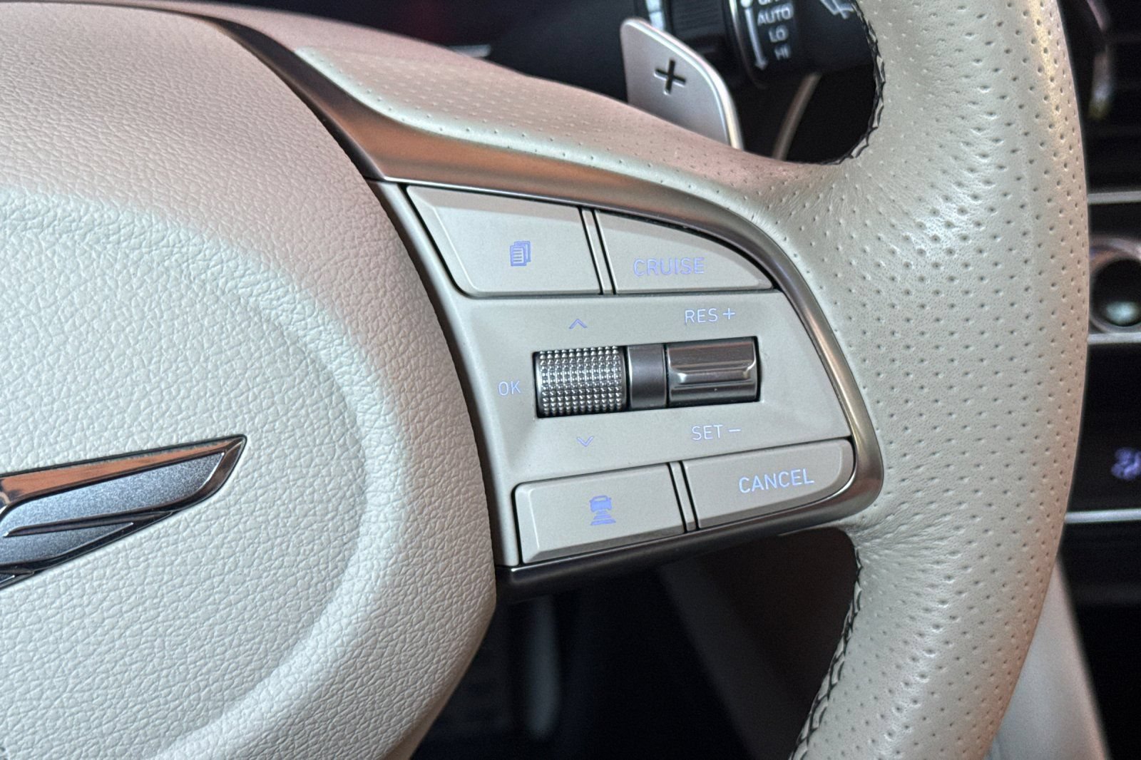 Used 2019 Genesis G70 3.3T Design RWD image 33