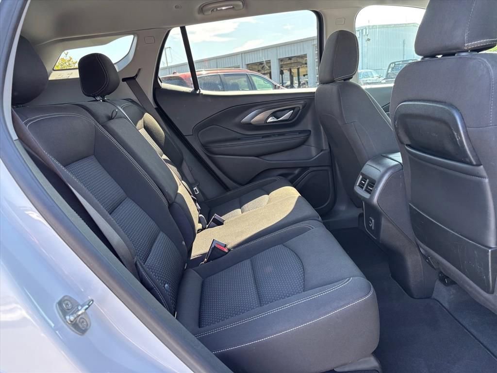 Used 2022 GMC Terrain SLE w/ Driver Convenience Package AWD/4WD image 13