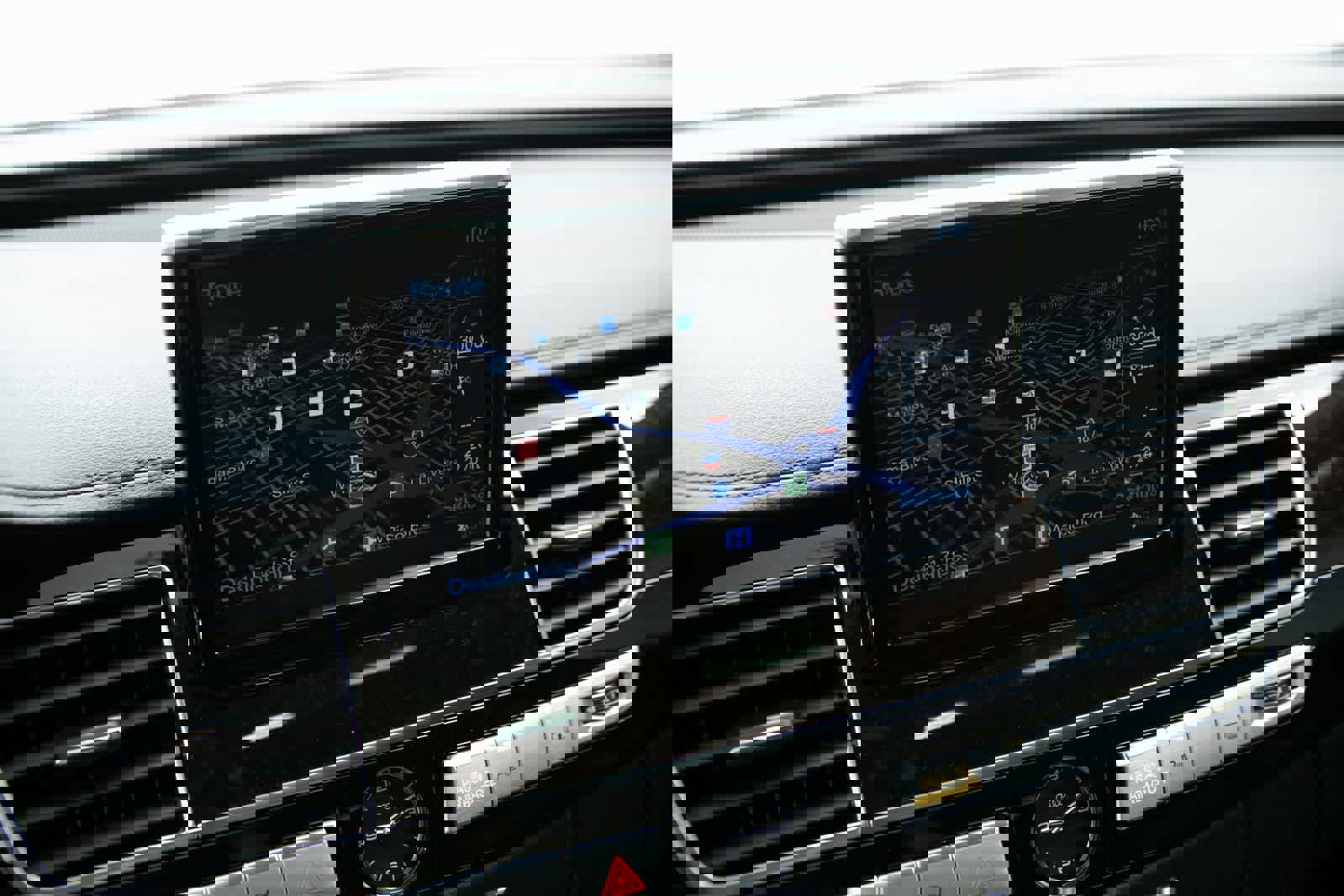 Used 2017 Audi A8 L 3.0T w/ Executive Package image 15