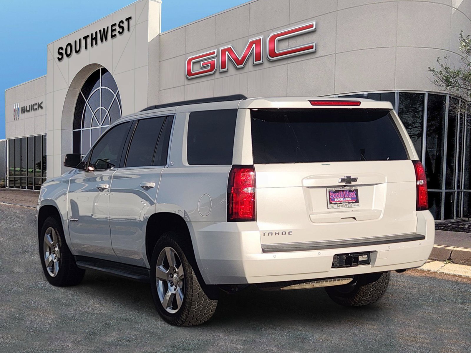 Used 2016 Chevrolet Tahoe LT RWD image 4