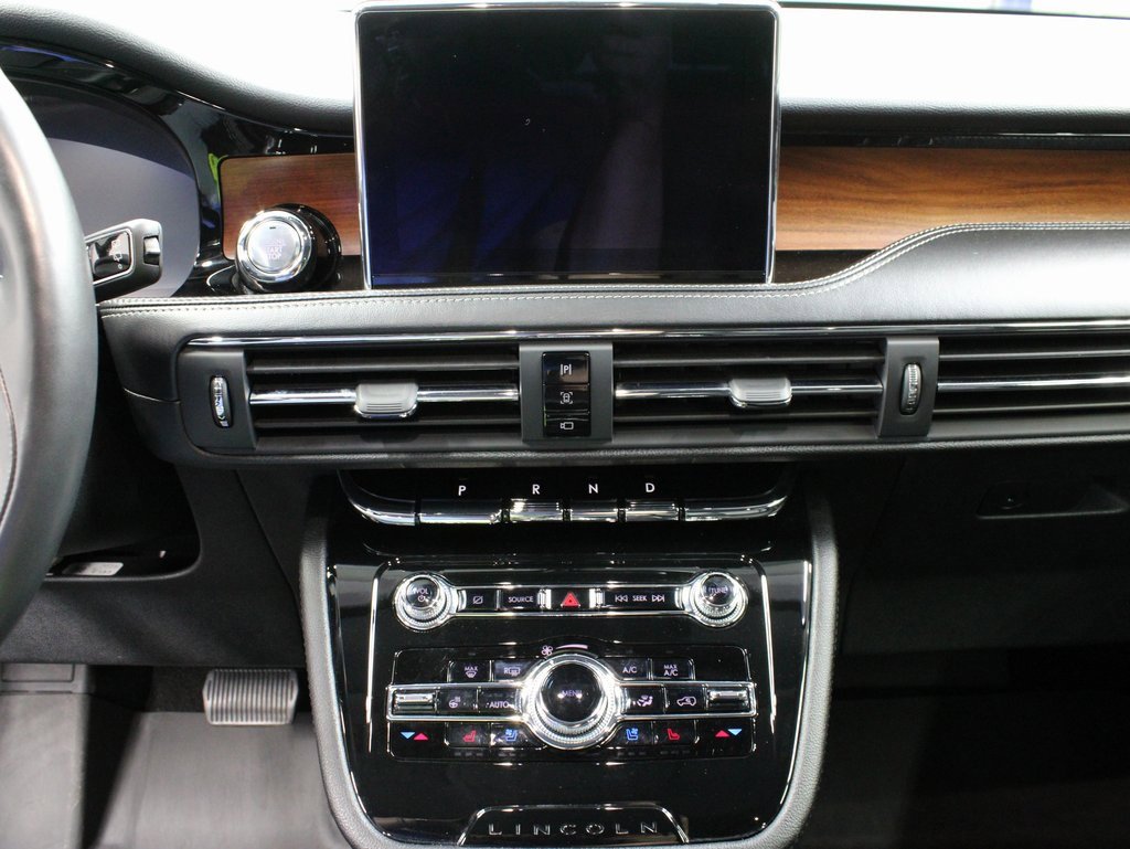 Used 2022 Lincoln Corsair Reserve w/ Elements Package image 14