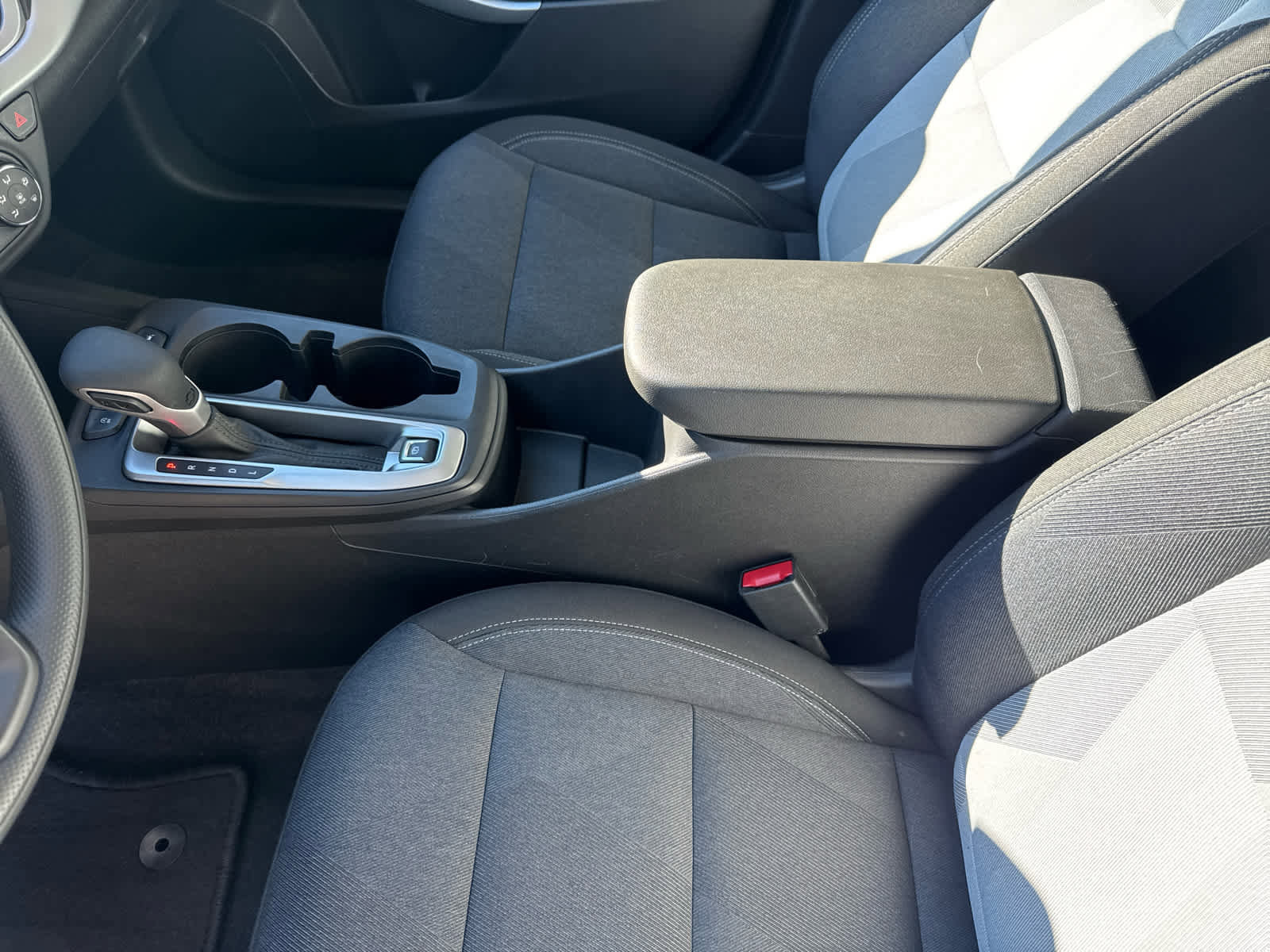 Certified 2025 Chevrolet Trax LS image 19