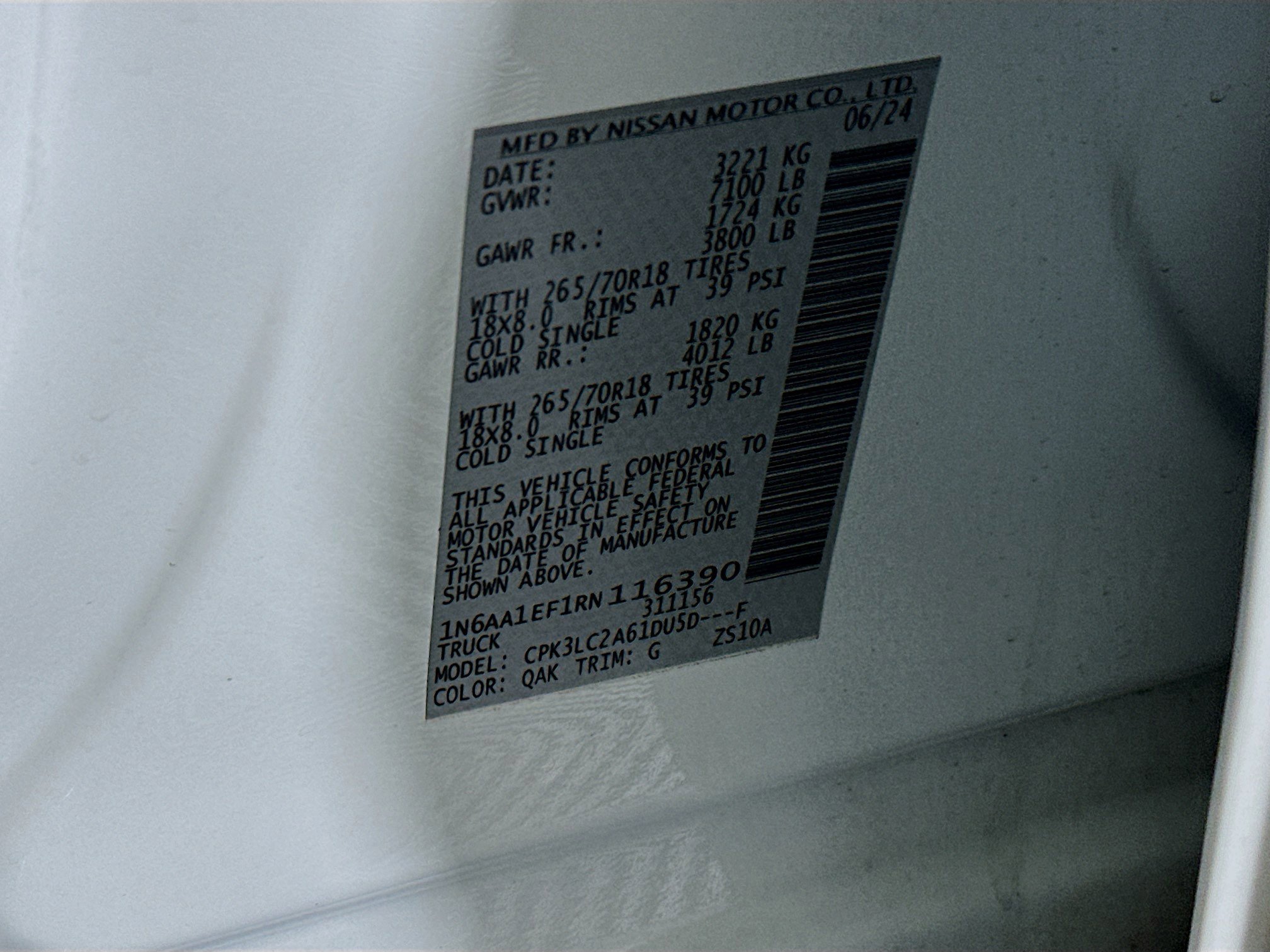 Used 2024 Nissan Titan SV w/ SV Convenience Package image 12