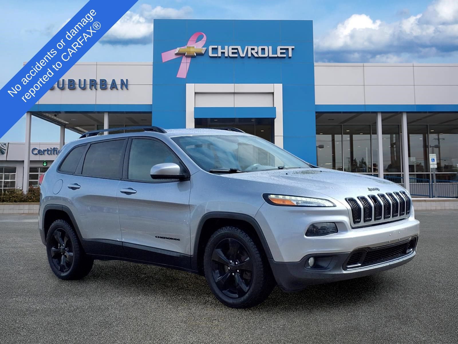 Used 2016 Jeep Cherokee Latitude w/ Cold Weather Group FWD image 3
