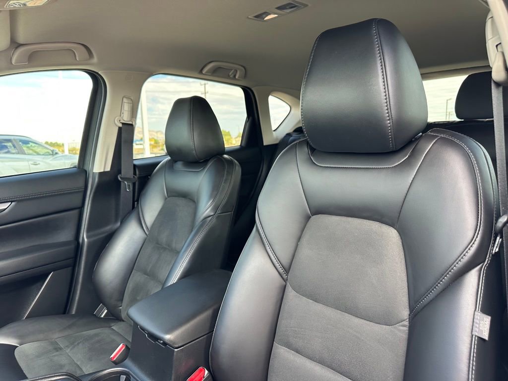 Used 2019 MAZDA CX-5 Touring image 15