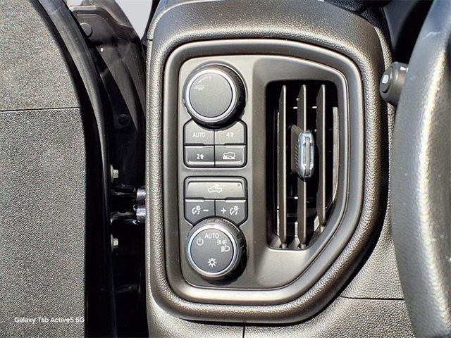 Used 2023 Chevrolet Silverado 1500 Custom image 19