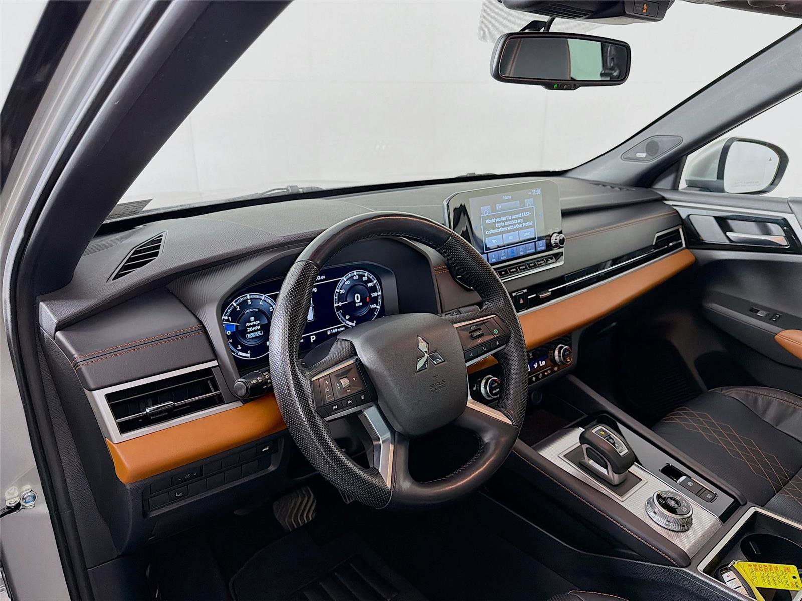 Used 2022 Mitsubishi Outlander SEL image 9