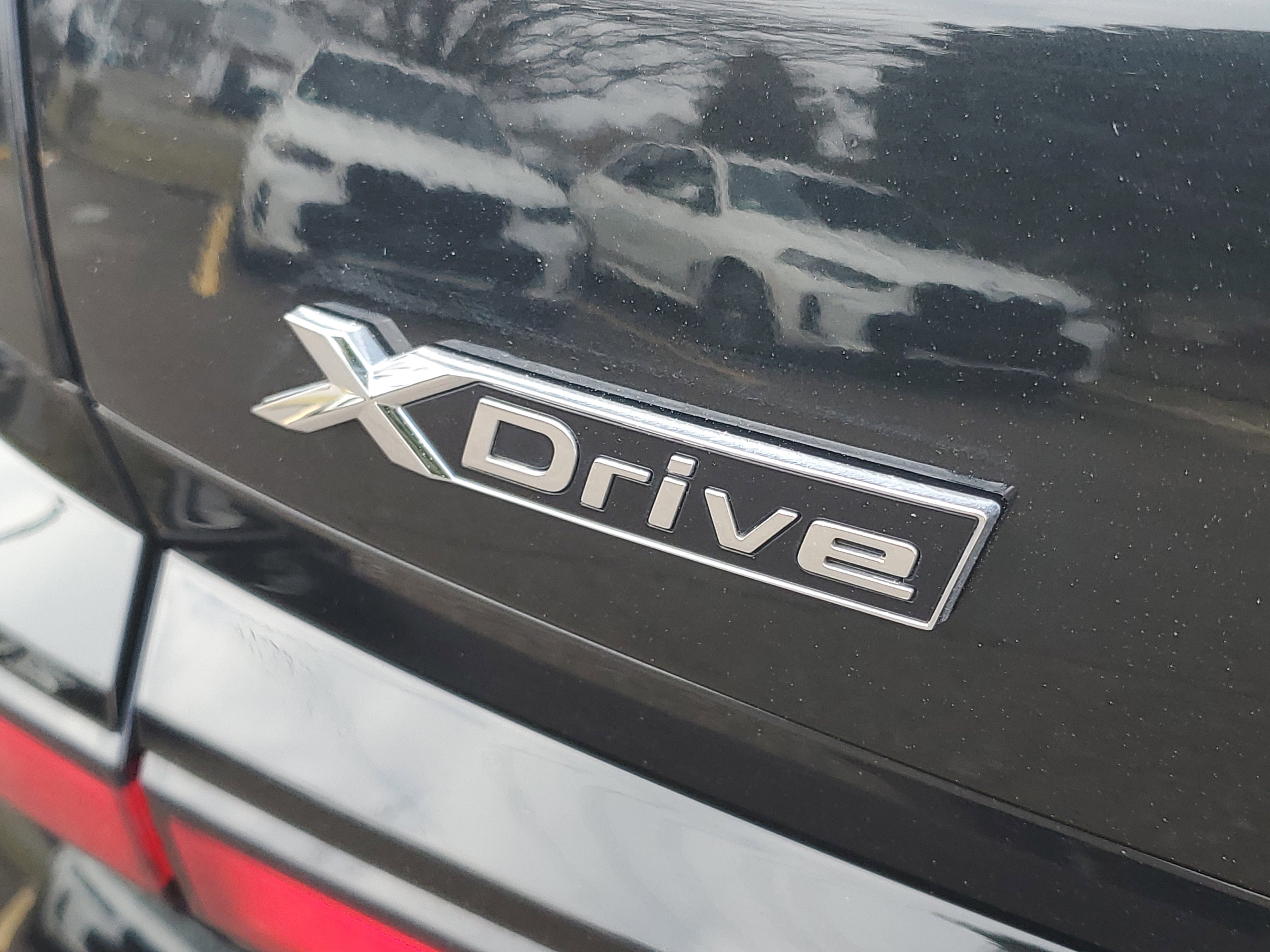 Certified 2023 BMW 760i xDrive w/ Executive Package image 28