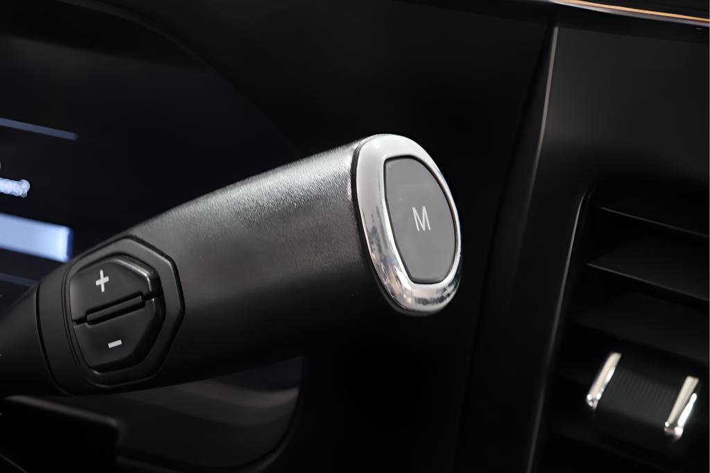 Used 2023 Ford F450 Lariat w/ FX4 Off-Road Package image 18