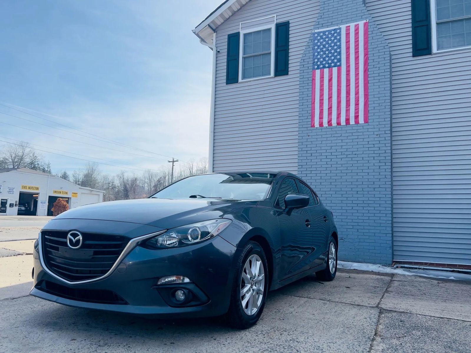 Used 2016 MAZDA MAZDA3 i Touring image 2