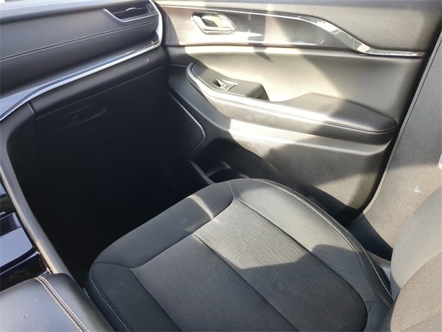 Used 2022 Jeep Grand Cherokee L Laredo w/ Luxury Tech Group I image 18