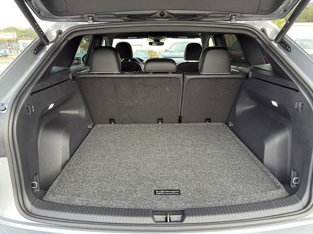 Certified 2025 Volkswagen Atlas Cross Sport SEL Premium R-Line image 12