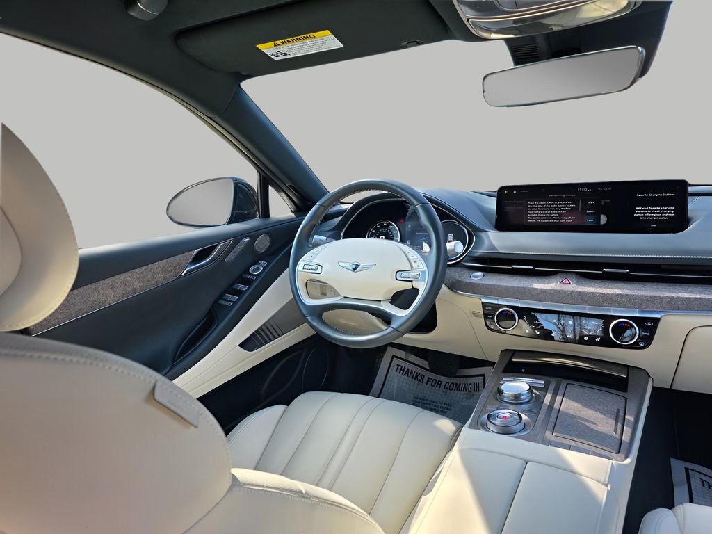 Used 2024 Genesis G80 image 10