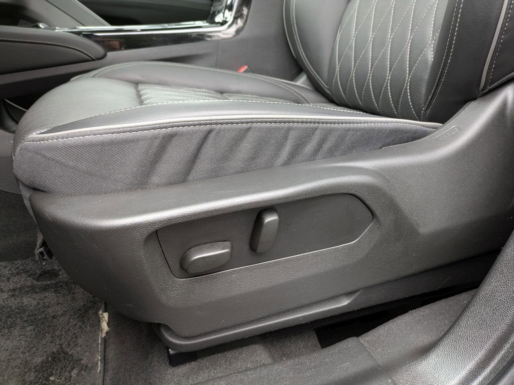Certified 2023 Buick Envision Avenir AWD/4WD image 13