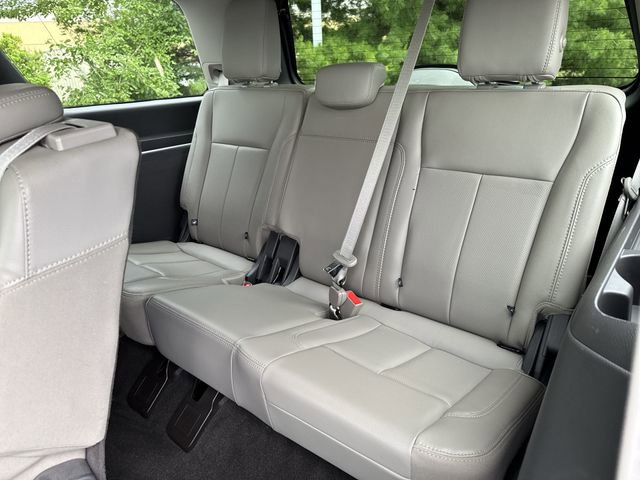 Used 2020 Ford Expedition XLT w/ Equipment Group 201A RWD image 16