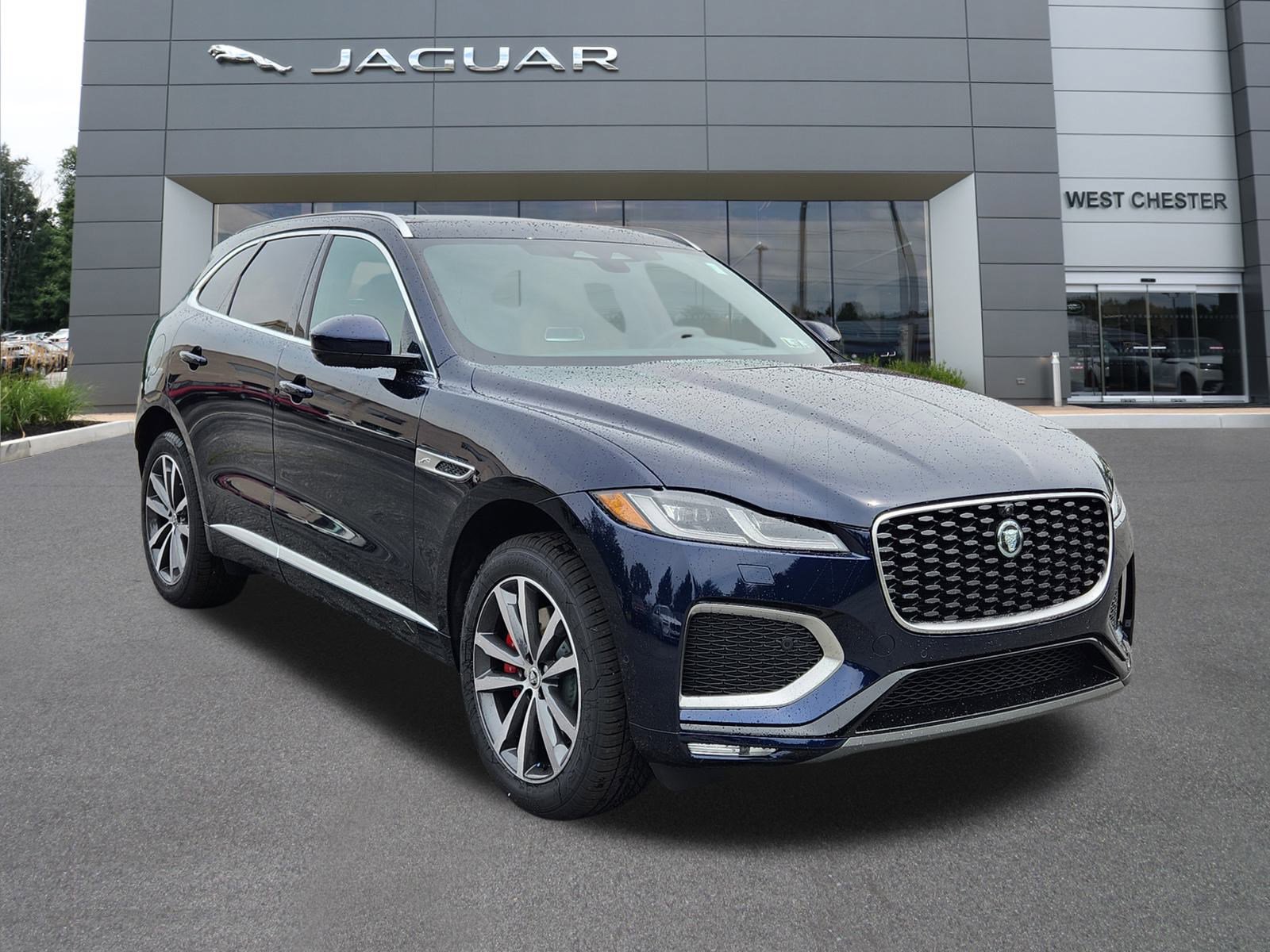 New 2026 Jaguar F-PACE R-Dynamic S image 2