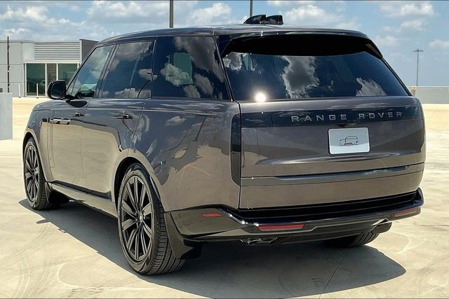 New 2025 Land Rover Range Rover SE AWD/4WD image 3