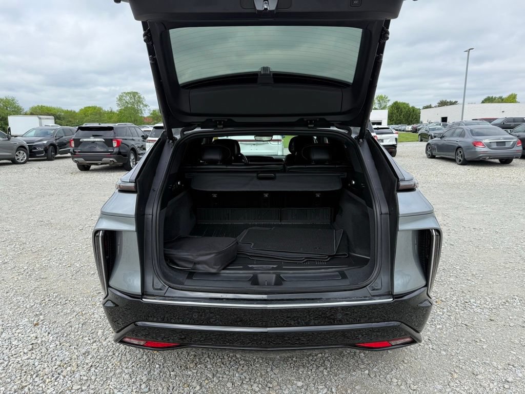 Certified 2025 Cadillac Lyriq Luxury w/ LPO, Floor Liner Package AWD/4WD image 13