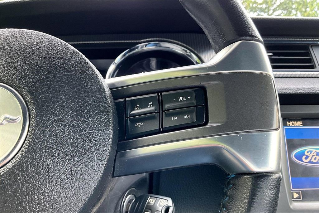 Used 2013 Ford Mustang GT Premium w/ Electronics Pkg RWD image 12