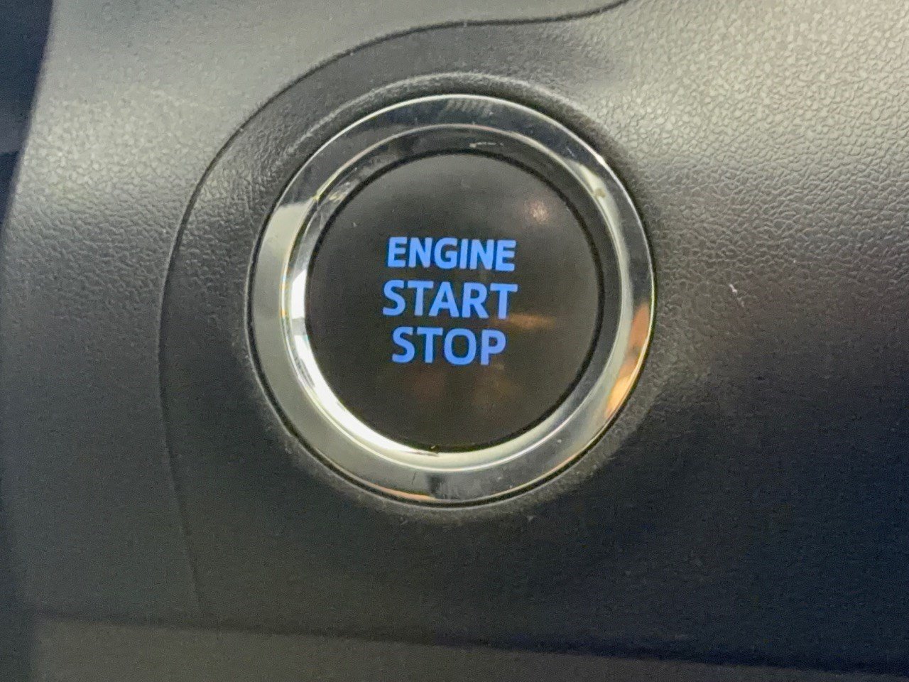 Used 2022 Toyota Avalon XLE FWD image 20