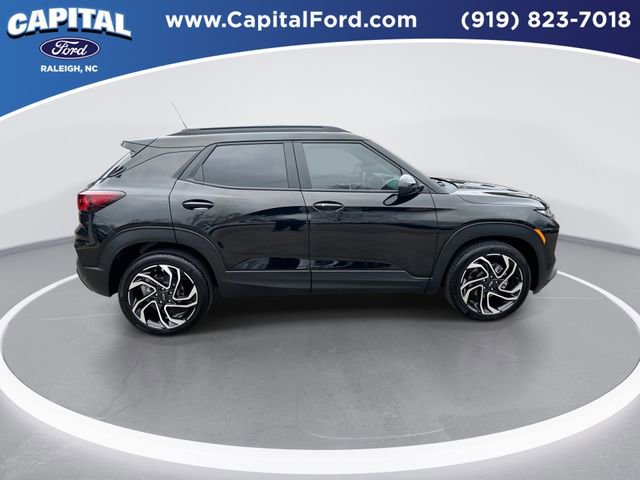 Used 2025 Chevrolet TrailBlazer RS w/ Convenience Package image 9