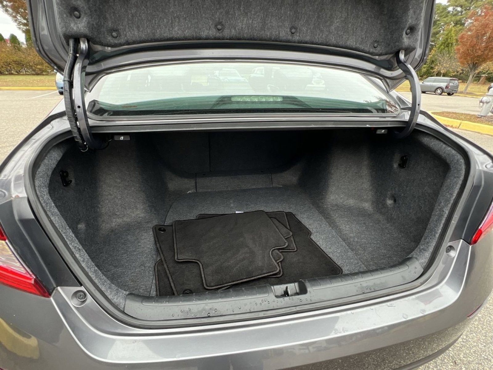 Used 2018 Honda Accord EX-L image 28