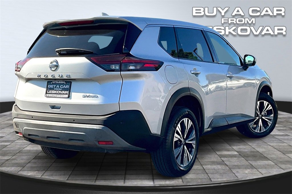 Used 2021 Nissan Rogue SV image 13