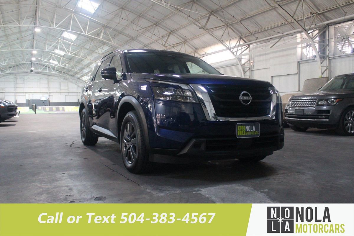 Used 2024 Nissan Pathfinder SV image 6