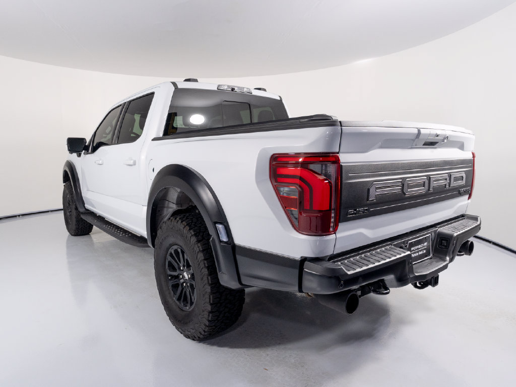 Used 2025 Ford F150 Raptor AWD/4WD image 9