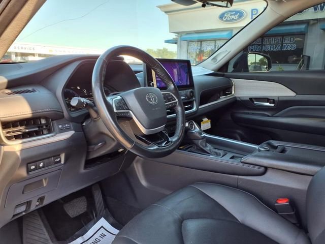 Used 2024 Toyota Grand Highlander Platinum image 11