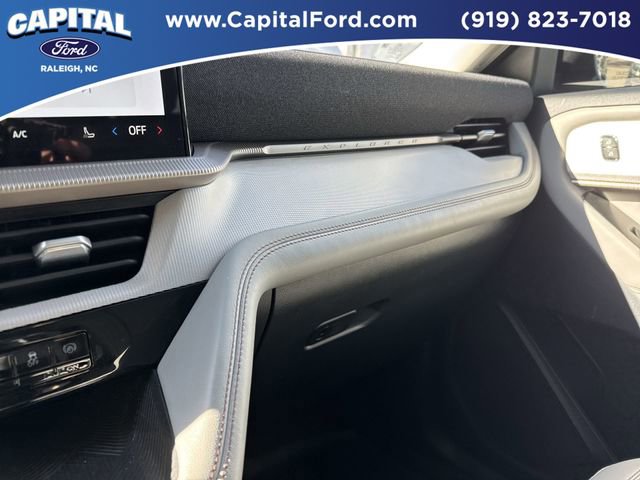 Certified 2025 Ford Explorer Active w/ Active Comfort Package image 29
