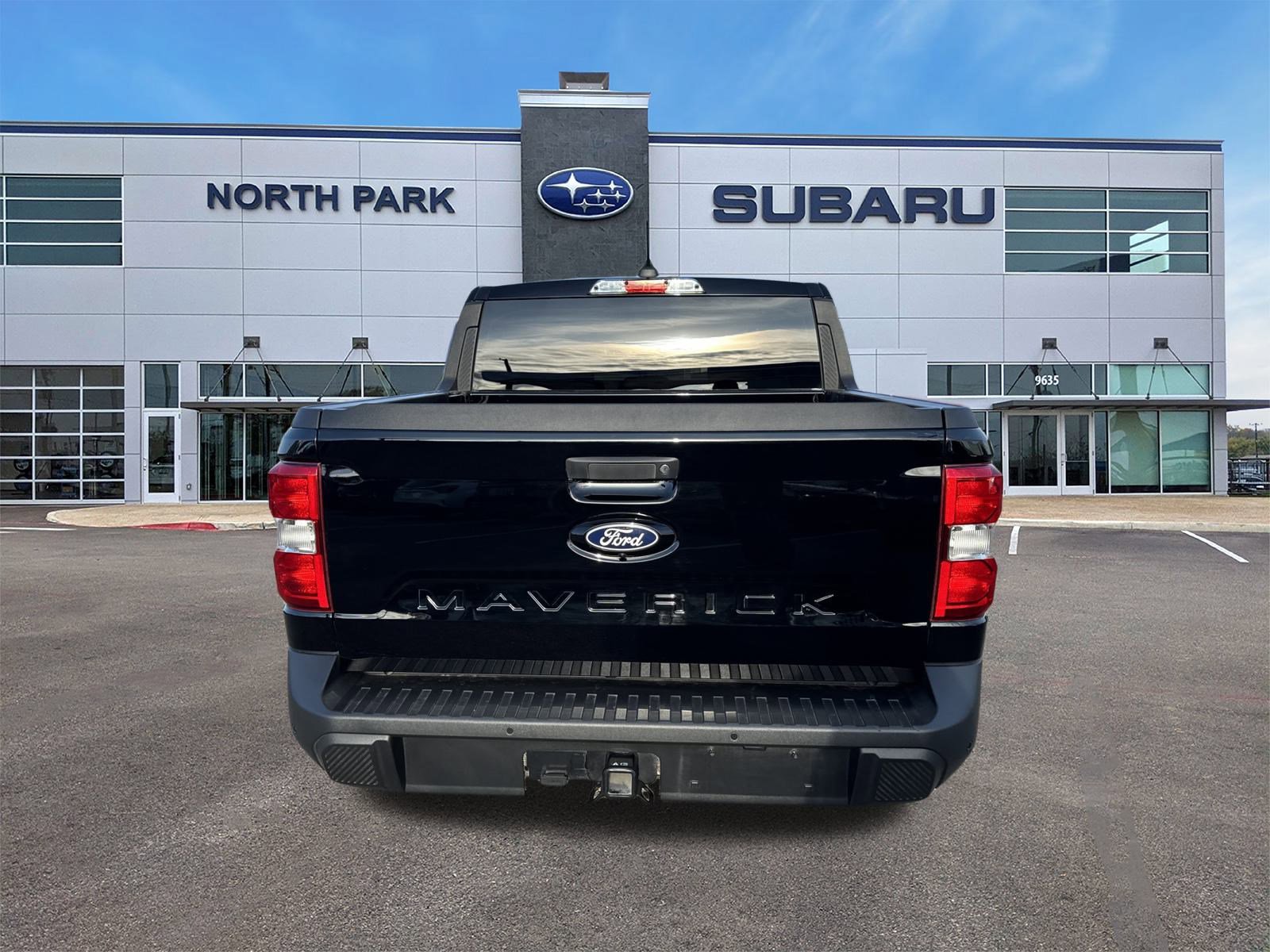 Used 2025 Ford Maverick XLT w/ Equipment Group 302A image 4