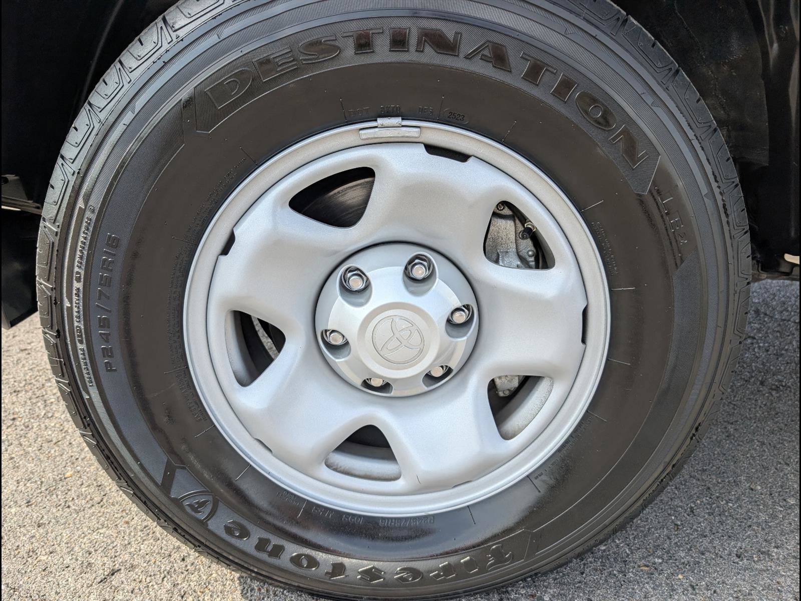 Used 2023 Toyota Tacoma SR image 18