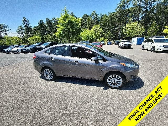 Used 2014 Ford Fiesta SE w/ Equipment Group 201A FWD image 17