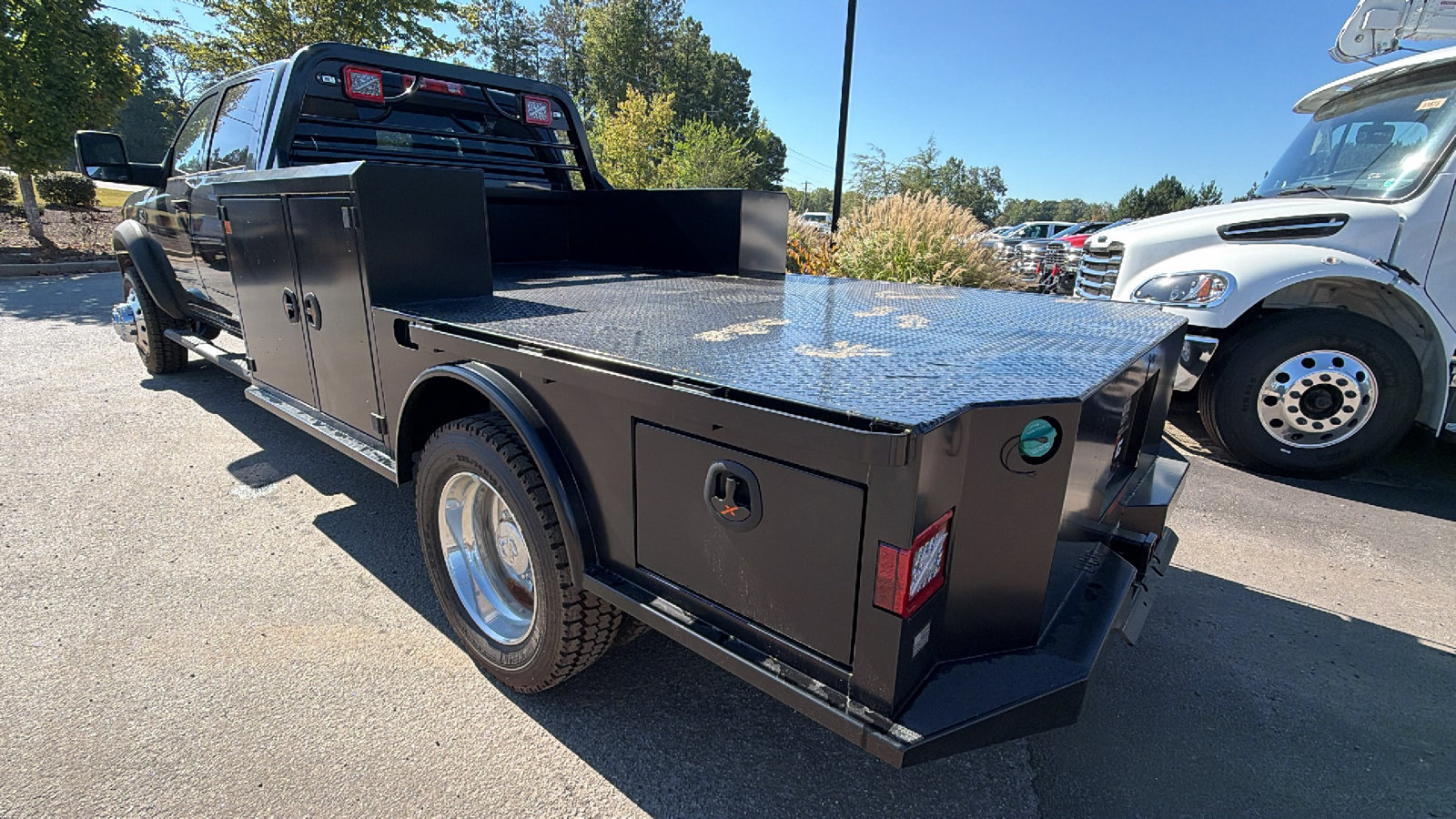 New 2026 RAM 4500 Tradesman w/ Chrome Appearance Group AWD/4WD image 10