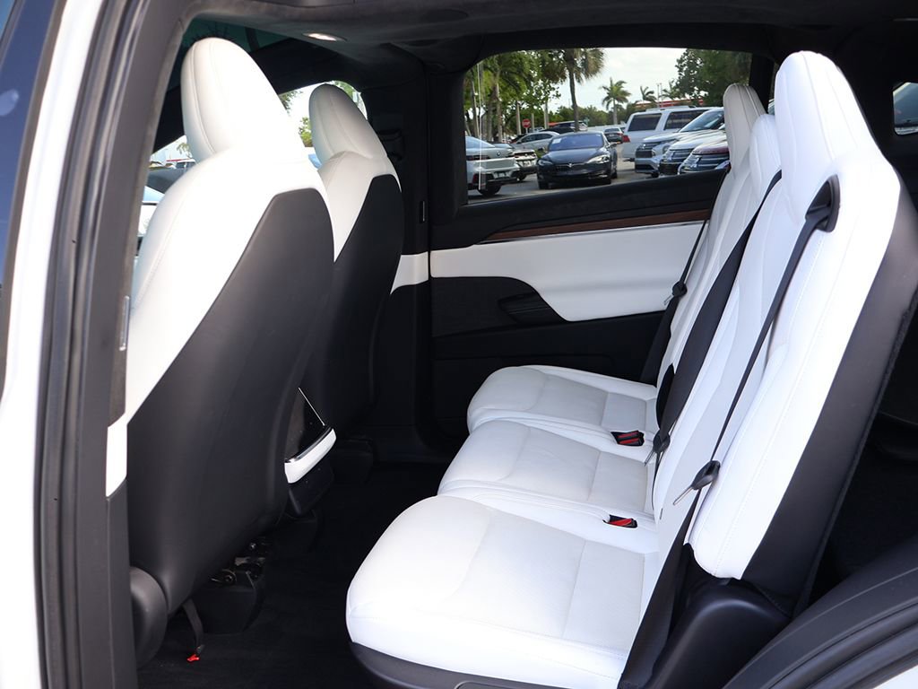 Used 2022 Tesla Model X AWD/4WD image 35