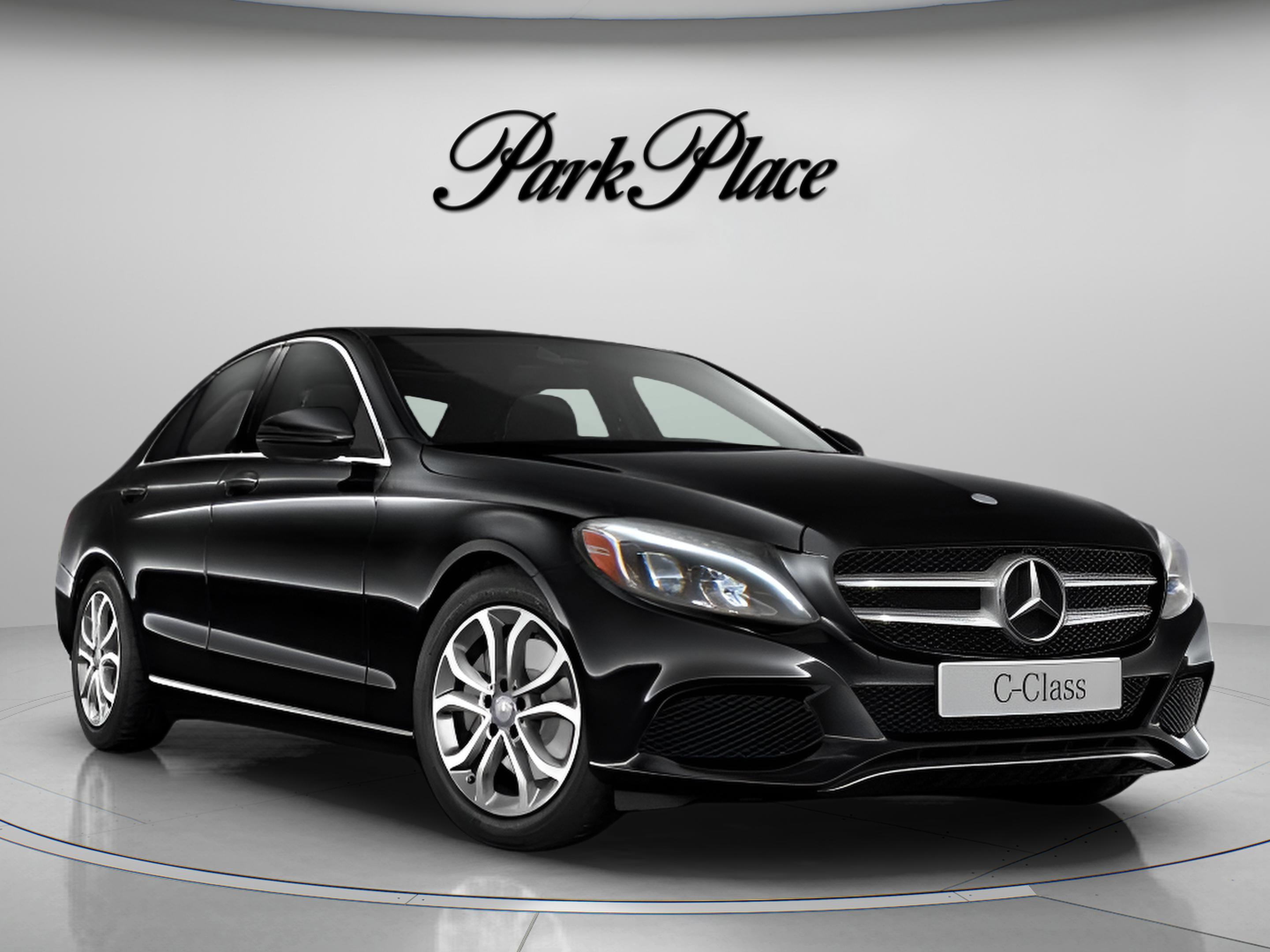 Used 2017 Mercedes-Benz C 300 Sedan image 32